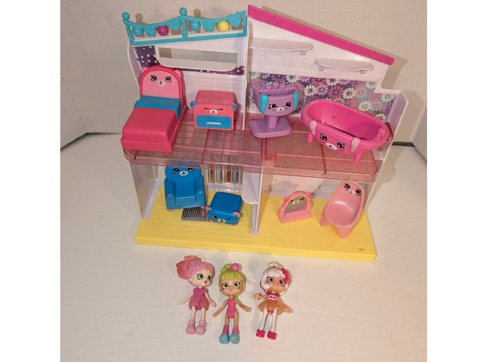 Shopkins Happy Places Happy Home Lot Lil' Shoppies Furniture Outfits